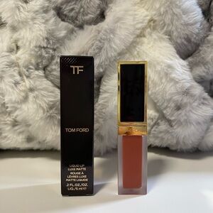 Tom Ford Liquid Lip Luxe Matte in Smitten 6ml